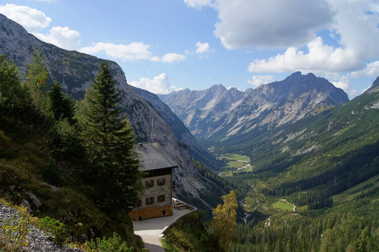 Das Karwendelhaus ist ein großartiger Stützpunkt im Herzen des Karwendels