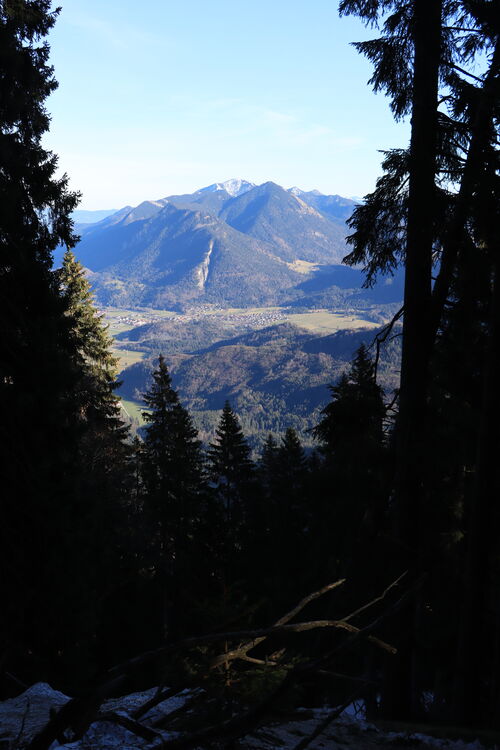 Blickfenster zum (Ohlstädter) Hirschberg