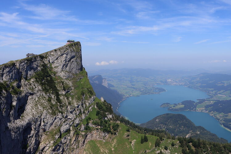 Das markante Profil des Schafbergs ist ein bekanntes Postkartenmotiv