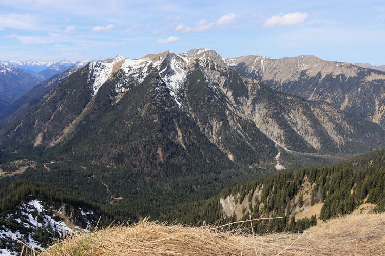 Die Kreuzspitzgruppe liegt vis-à-vis zum Hirschbichel