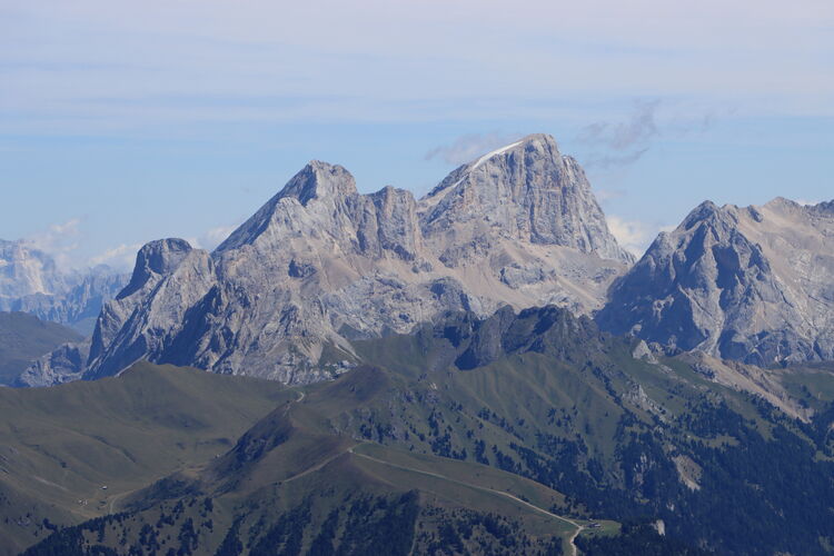 Die Marmolata überragt alle anderen Dolomitengipfel deutlich